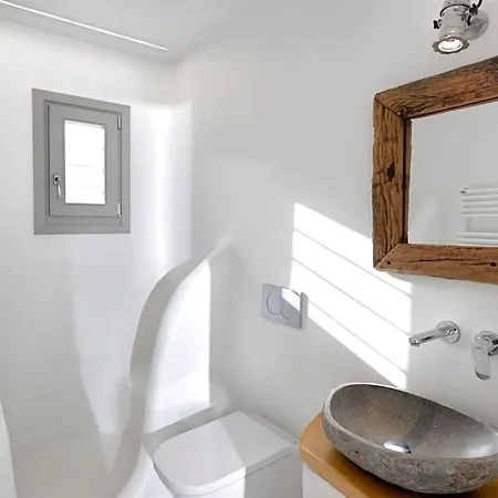 Villa Beachfront Cohyli, Beach *